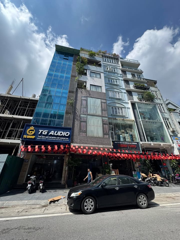 Nhà mặt phố Trường Chinh 70m² giá 41 tỷ - Vỉa hè rộng, cho thuê hiệu suất cao!