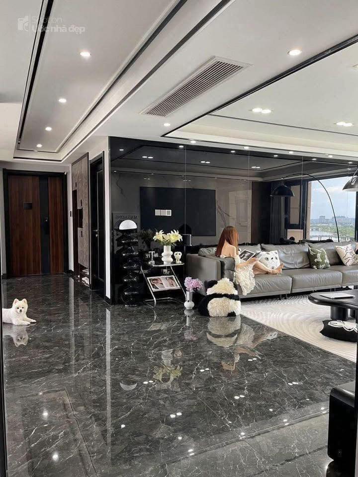 Căn hộ chung cư G2 Vinhomes GreenBay 142m² giá thương lượng - View trung tâm hội nghị quốc gia!