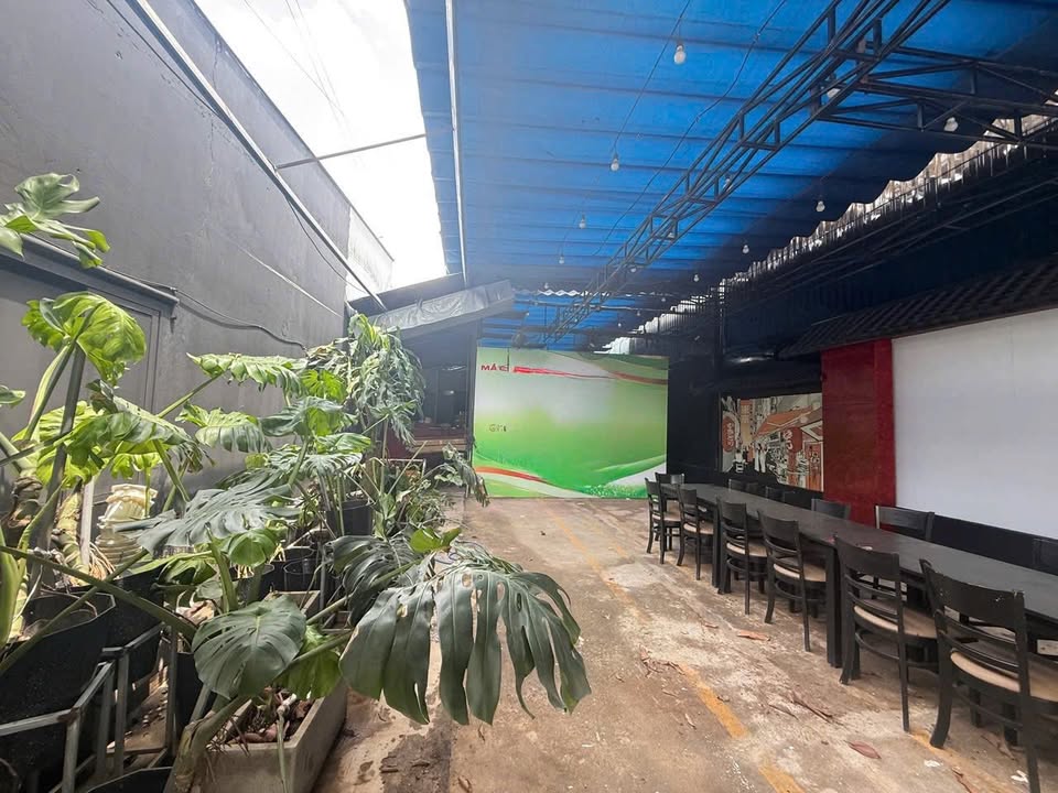 Mặt bằng kinh doanh cho thuê Lê Hồng Phong, Thủ Dầu Một 240m² - Vị trí lý tưởng cho mọi loại hình kinh doanh!