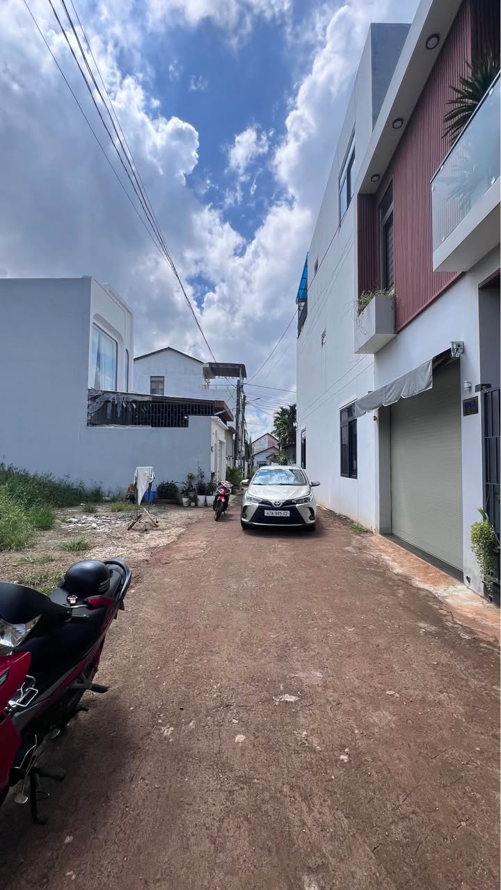 Đất thổ cư 99m² đường Trịnh Tố Tâm, phường Tân Lợi - Giá chỉ 2.75 tỷ VND!