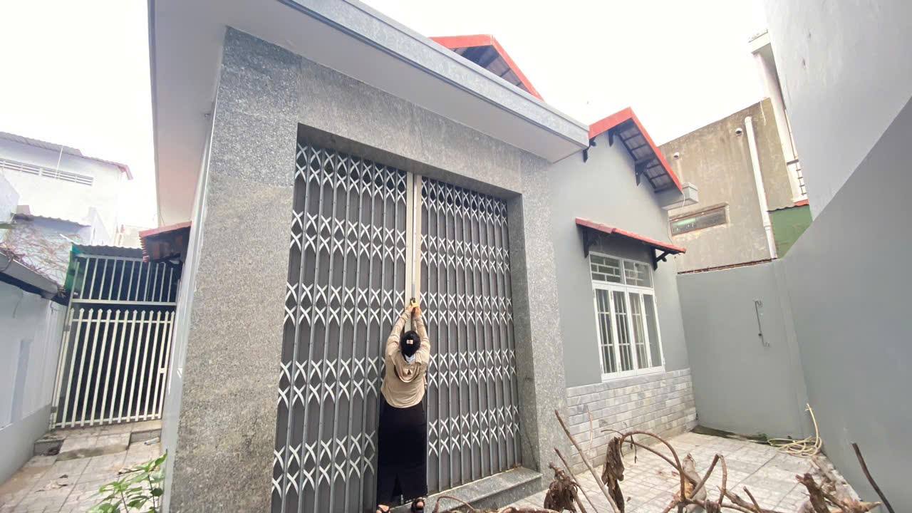 Nhà cấp 4 Ngọc Hiệp Nha Trang 135.8m² giá 3.7 tỷ - Sổ hồng hoàn công, thuận tiện giao thông!