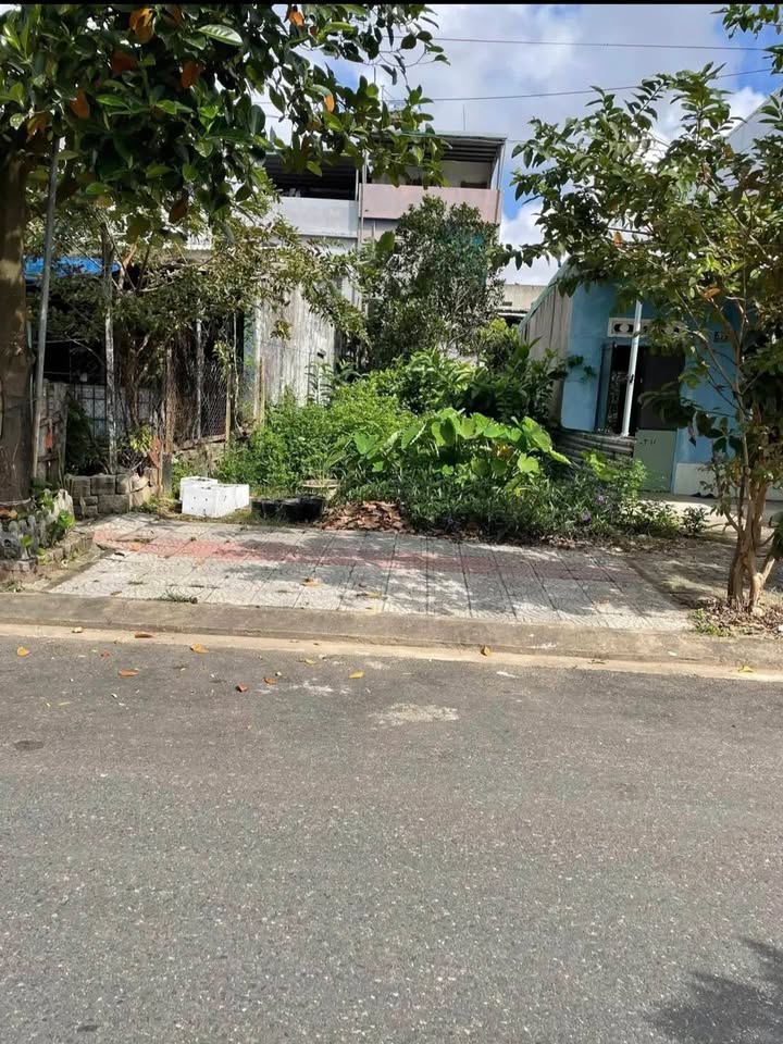 Đất nền đường Phạm Duy Tốn, Hòa Xuân 100m² giá 4.2 tỷ - Đối diện trường học đang xây dựng!