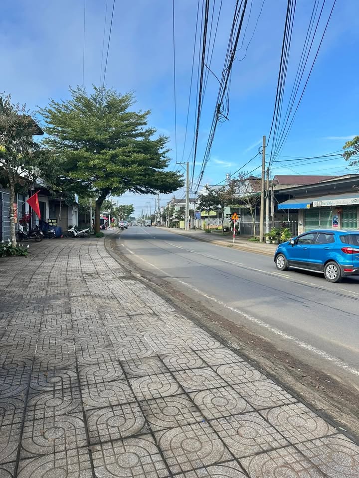 Nhà mặt tiền đường Nguyễn Văn Cừ, Bảo Lộc 135m² giá 4.6 tỷ - Tiện ích đầy đủ