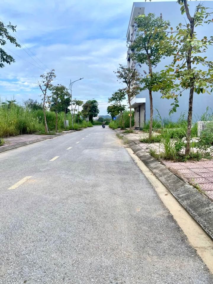 Đất tái định cư Mai Pha Lạng Sơn 77m² giá 2 tỷ - Cơ hội đầu tư sinh lời!