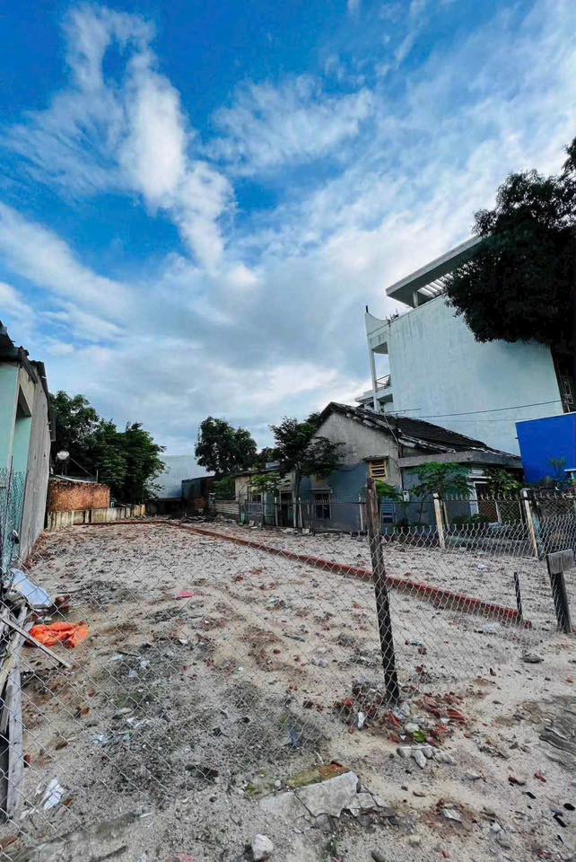 FrontHouse An Nhơn 300m² giá 22 tỷ - Đối diện công viên, vị trí đắc địa!