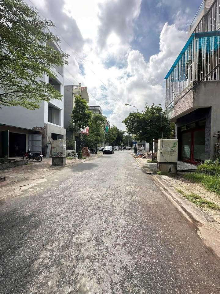 Nhà 4 Tầng Khu A TĐC Trần Lãm TP Thái Bình 75m² - Chính Chủ Bán Gấp!