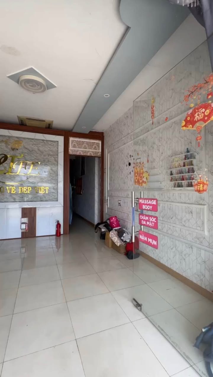 Cho thuê mặt bằng mặt tiền đường Phú Riềng Đỏ 150m² chỉ 7 triệu/tháng - Để lại nguyên đồ nội thất!