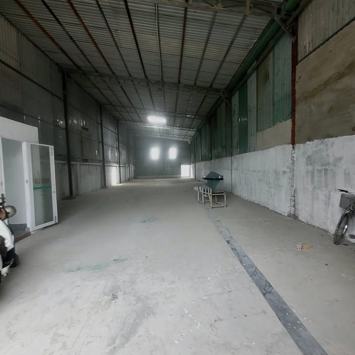 Kho Xưởng Cho Thuê Thạnh Xuân 52, Quận 12 - Diện tích 400m², Giá 25 triệu/tháng - Phù hợp mọi ngành nghề!