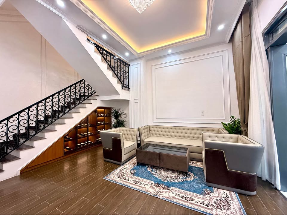 Nhà mới xây phố An Sơn, Đà Lạt 68.9m² giá chỉ 9.3 tỷ - Thiết kế hiện đại, nội thất cao cấp!