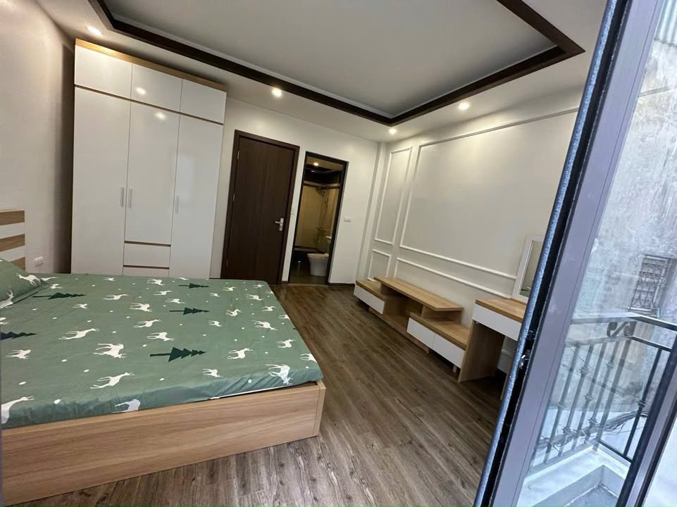 Phòng cho thuê 25m² tại Ngõ Chợ Khâm Thiên, Đống Đa - Giá chỉ 4.3 triệu/tháng