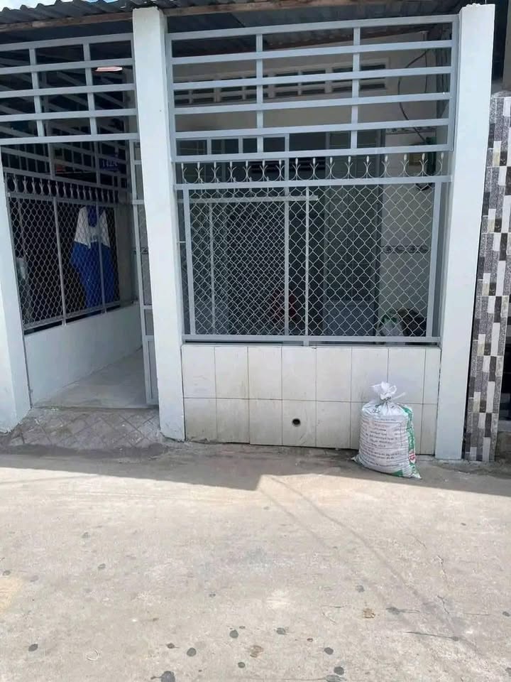 Nhà nguyên căn cho thuê tại phường 5, Bến Tre 51m² - Giá chỉ 2,7 triệu/tháng!