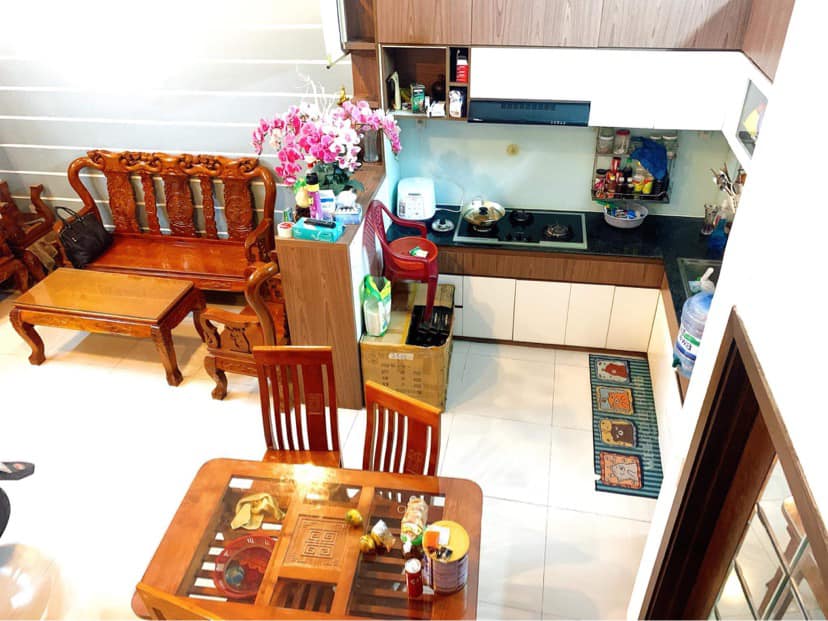 Nhà 3 tầng Phước Long A, Q9 40m² giá 3 tỷ - Sổ hồng riêng, tặng nội thất!