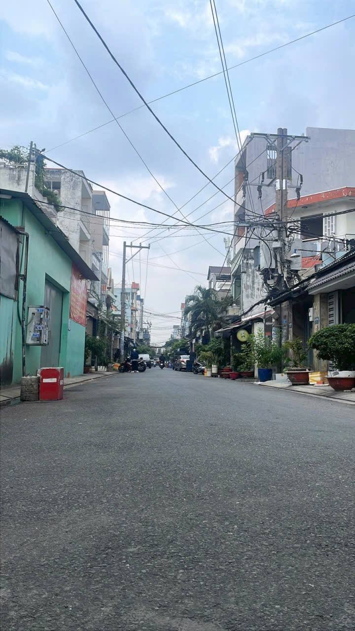 Nhà rộng 112m² tại Bình Trị Đông, Bình Tân chỉ 9 tỷ - Hẻm ô tô vào tận nơi!