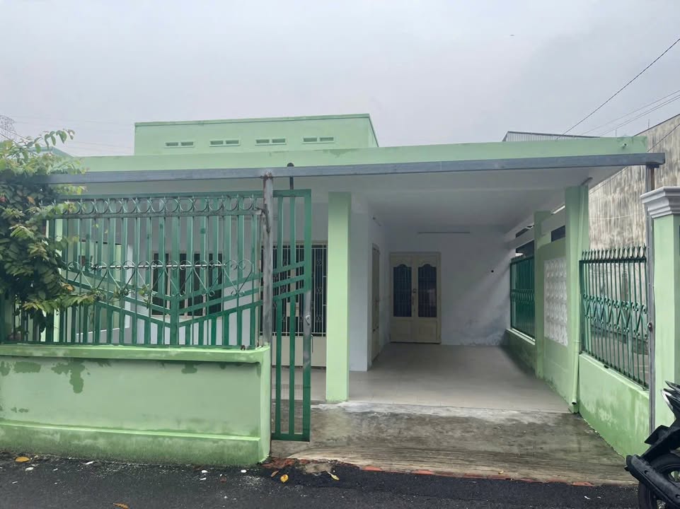 Đất tặng nhà cấp 4 tại Hiệp Bình Phước, Thủ Đức 122m² giá 10 tỷ - Đầu tư sinh lời cao!