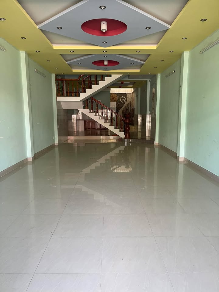 Nhà nguyên căn cho thuê tại An Dương Vương, 105m² giá 5.5 triệu - Đối diện Trường Hướng nghiệp