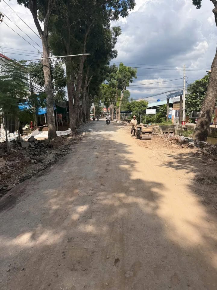 Bán gấp FrontHouse mặt tiền Trần Văn Hiển 99m² giá 2 tỷ - Đầu tư sinh lời ngay!