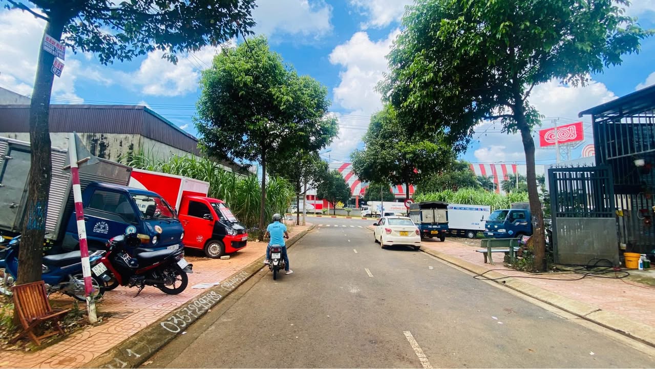 Bán Nhà Mặt Phố Trần Xuân Soạn 100m² giá 3.79 tỷ - Vị trí đắc địa, tiềm năng cao!