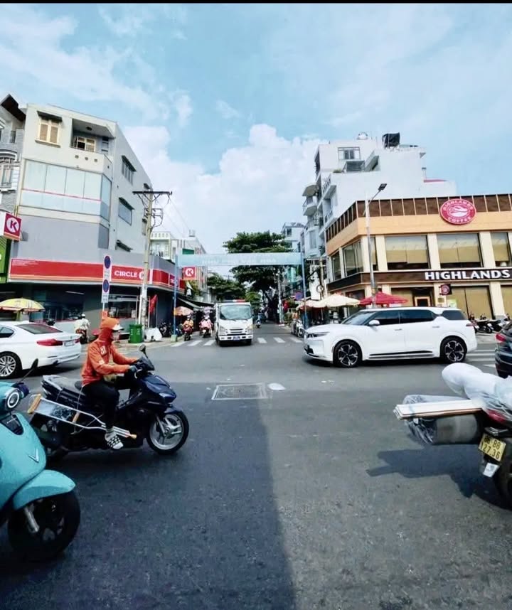 Đất nền Dương Bá Trạc P1 Q8, 88m² giá 6.1 tỷ - Sổ hồng chính chủ, xây dựng 3 tầng!