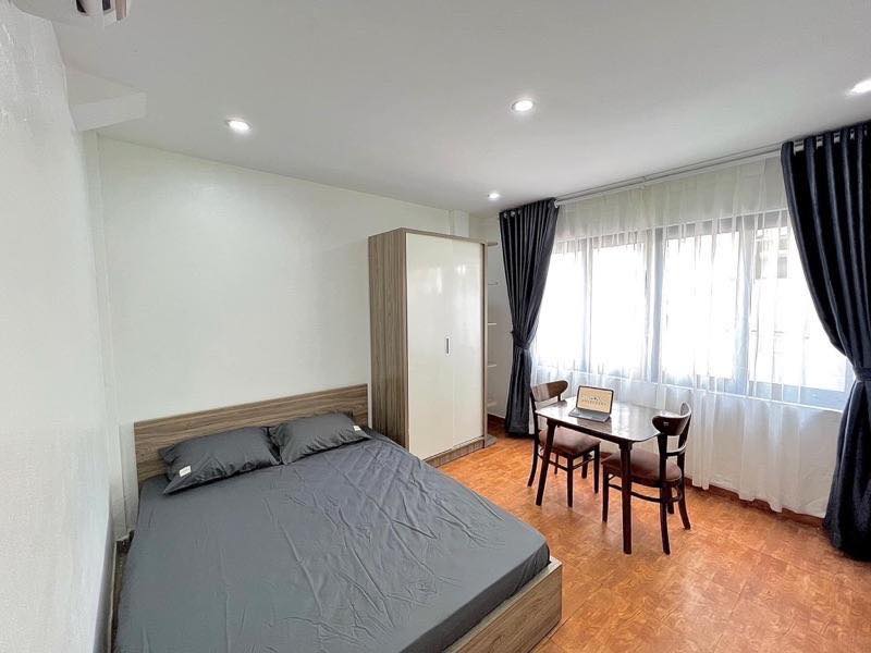 Bán nhà Chùa Láng 80m² giá 19.5 tỷ - Đầu tư sinh lời với 13 phòng cho thuê!