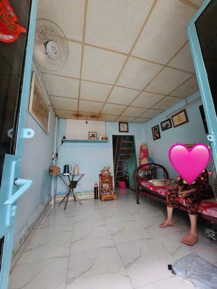 Nhà bán quận 4, 27m² giá 2.7 tỷ - Chính chủ bán gấp!