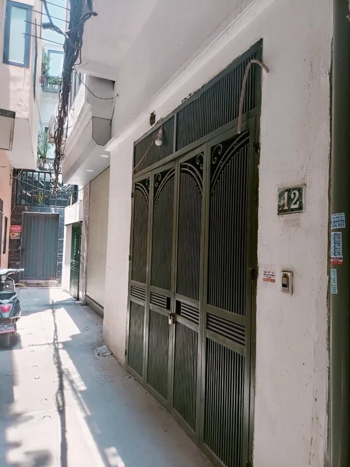 Nhà 4 tầng đường Khương Trung, 40m² giá 7.9 tỷ - Thiết kế hiện đại, sẵn sàng ở ngay!