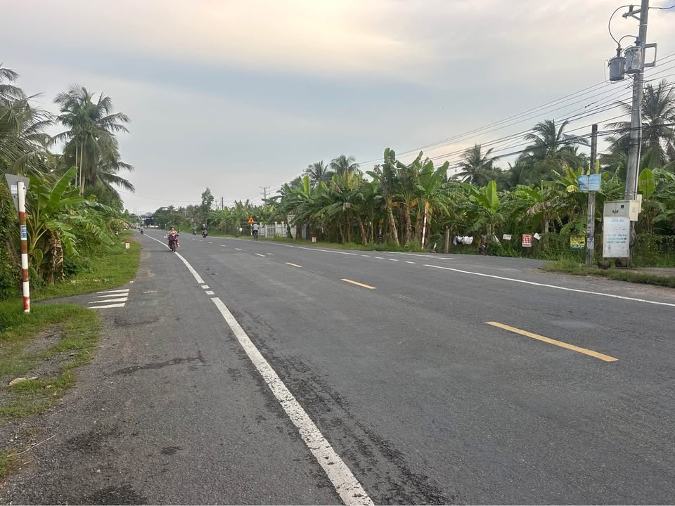 Đất mặt tiền Quốc lộ 57 Mỏ Cày Bắc 600m² giá 2.5 tỷ - Cơ hội đầu tư hấp dẫn!