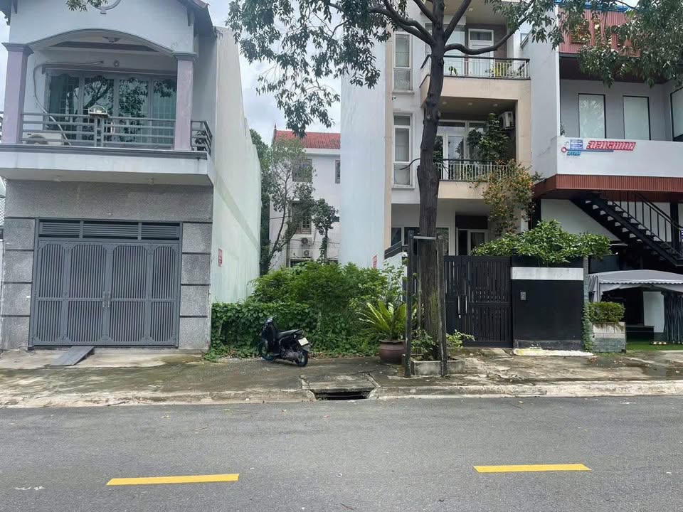 Đất nền KDC Chánh Nghĩa Thủ Dầu Một 100m² giá 7.3 tỷ - Vị trí đắc địa cho kinh doanh!