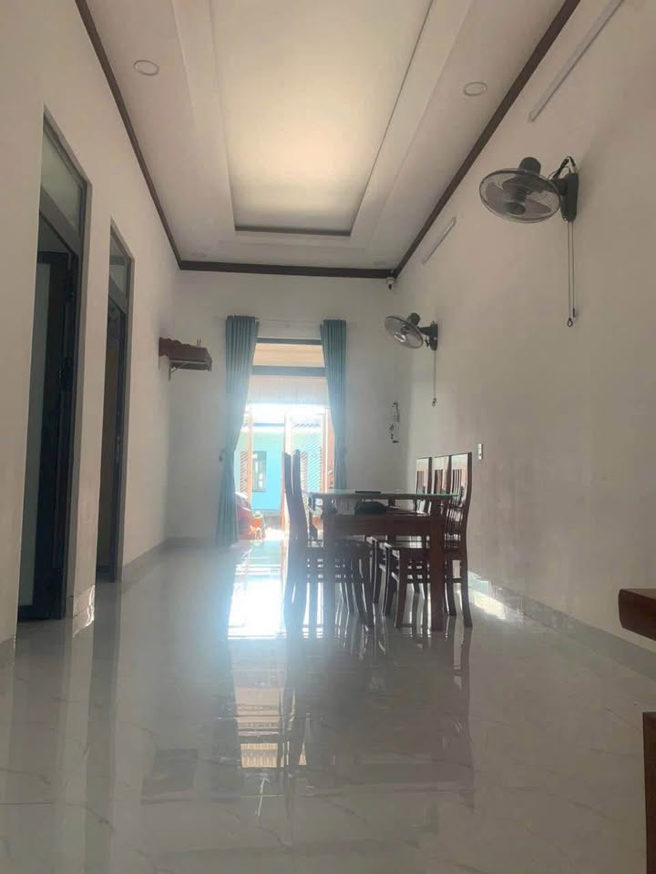 Nhà hẻm Tạ Quang Bửu, Buôn Ma Thuột 117m² giá 1.6 tỷ - Đường ô tô vào tận nơi!