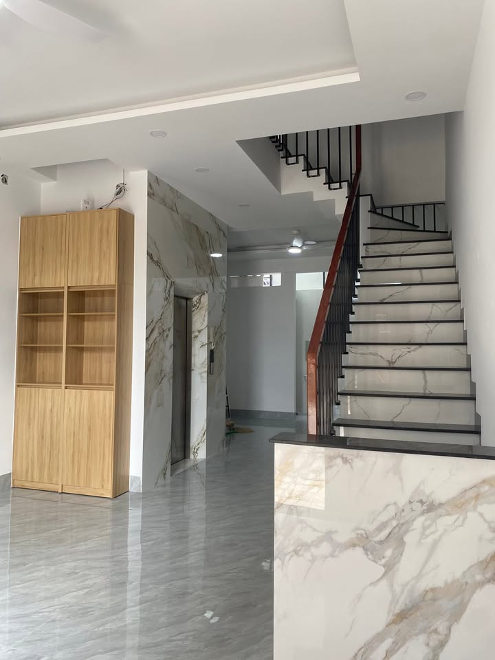 Nhà cho thuê đẹp tại KDT ACC Vĩnh Hòa Nha Trang 240m² - Gần biển chỉ 300m!