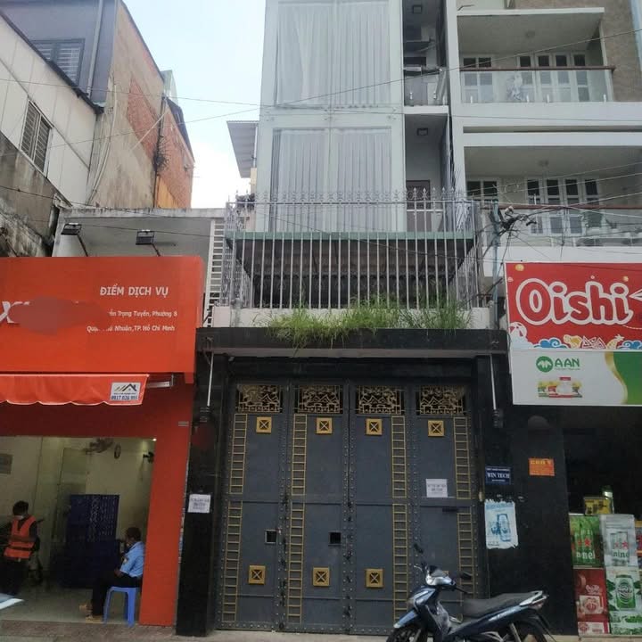 Nhà mặt tiền đường Nguyễn Trọng Tuyển, Phú Nhuận 170m² giá 35 tỷ - Đầu tư sinh lời ngay!