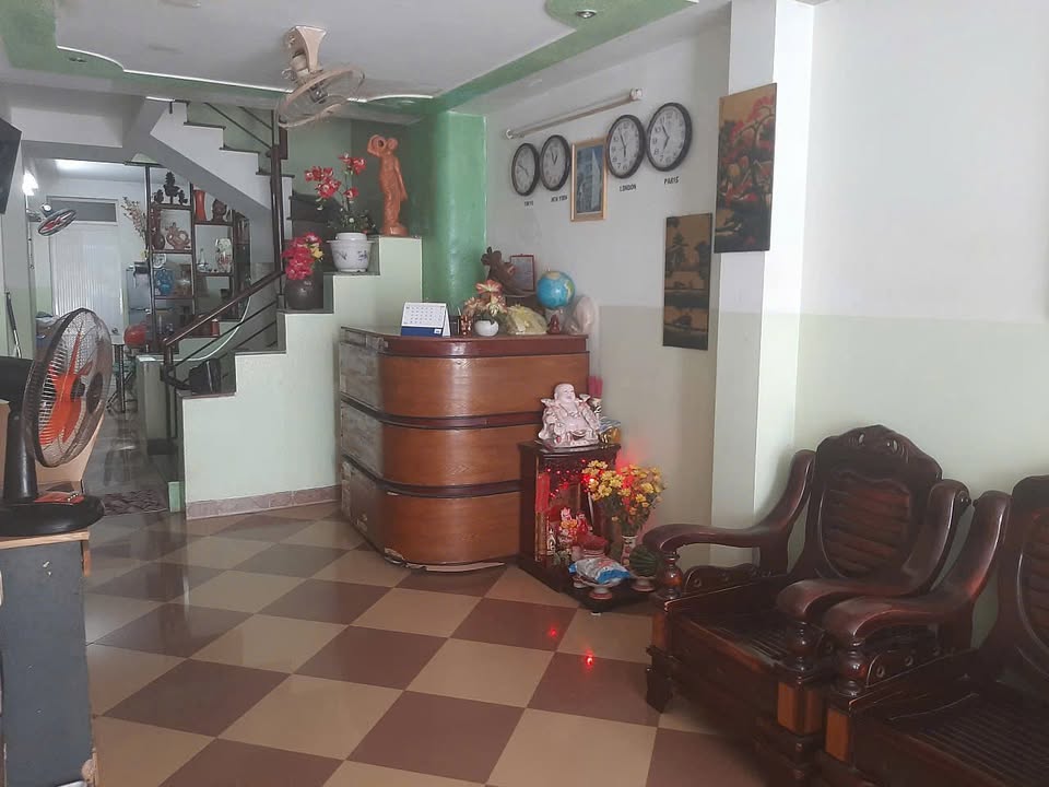 Cần bán KS MINI Hẻm Quân Trấn, Đường Hùng Vương, 69m² chỉ 13.8 tỷ - Đầu tư sinh lời ngay!