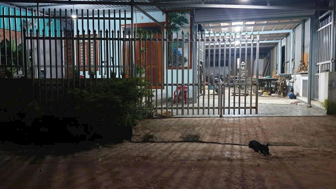 Cho thuê nhà xưởng tại Khu phố 3, Tân Định, Bến Cát - Giá chỉ 6.5 triệu/tháng!