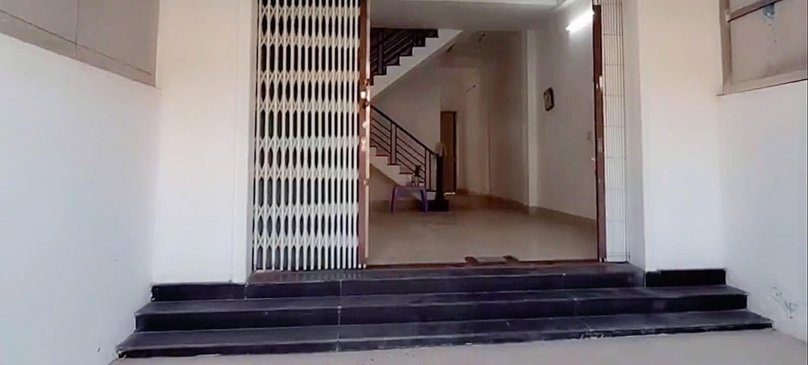 Nhà phố 3 tầng tại khu đô thị Tây Bắc Rạch Giá 100m² - Chính chủ bán gấp 3.3 tỷ!