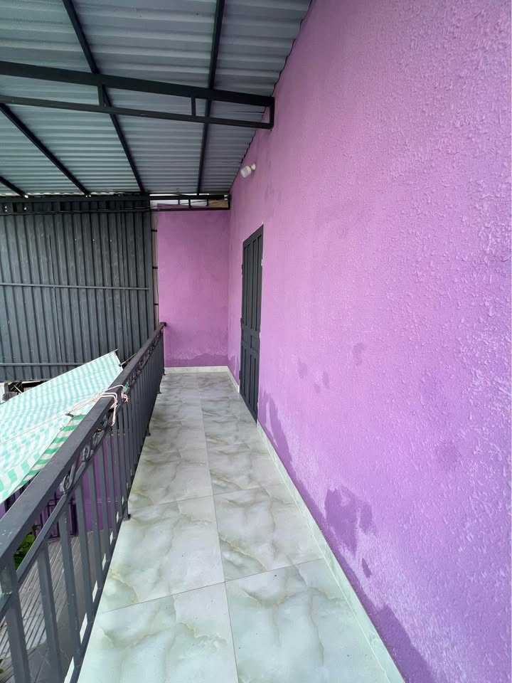 Bán nhà gác lửng Phường Hưng Long Phan Thiết 93m² giá 1.1 tỷ - Căn nhà lý tưởng cho gia đình đông người!