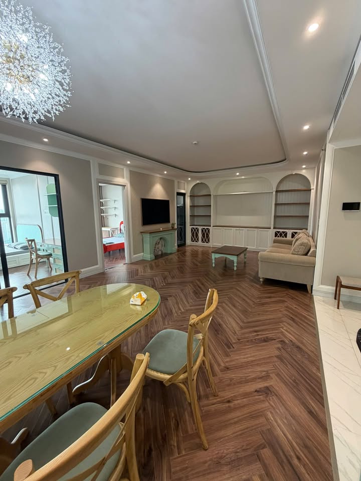 Căn hộ 3PN 2WC King Palace 125m² giá 28 triệu - Nội thất đầy đủ, vào ở ngay!