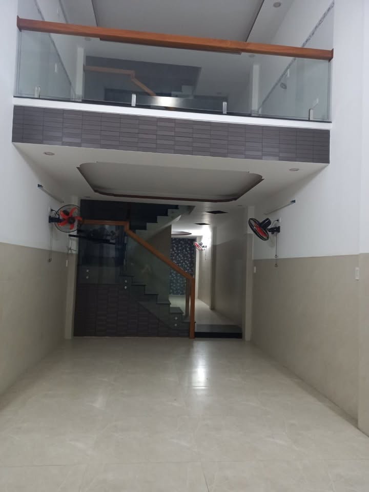 Nhà 3 mê hẻm Thành Thái, P.Quang Trung, Quy Nhơn 70.2m² giá 4 tỷ - Sổ đỏ chính chủ, sang tên ngay!