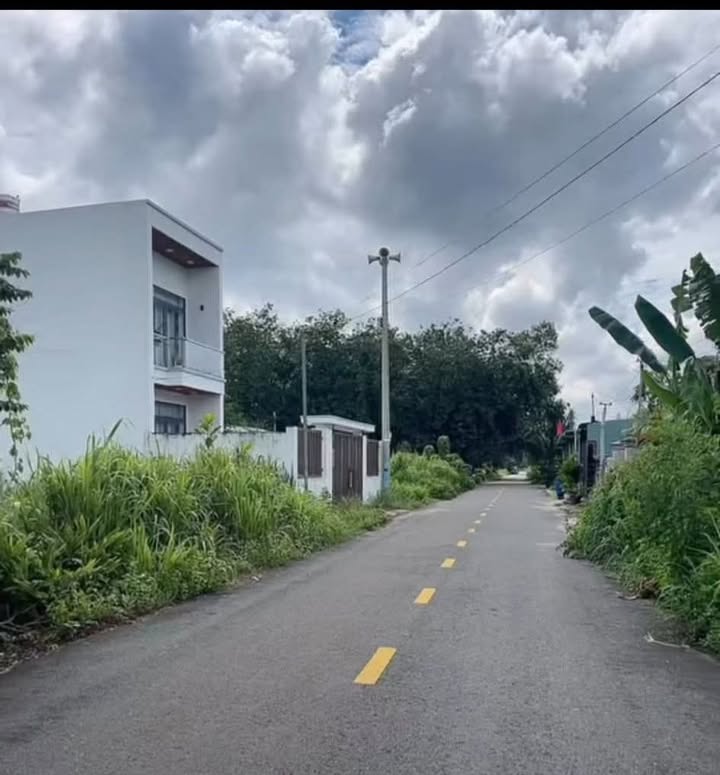 Đất nền liền kề 300m² tại Tân Hưng, Bàu Bàng - Giá chỉ 1.6 tỷ!