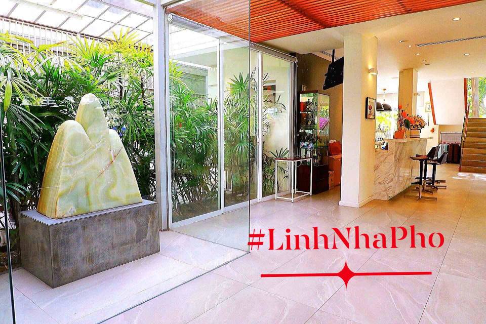 Biệt thự đơn lập Quận 7 496m² giá 165 tỷ - View công viên xanh mát!