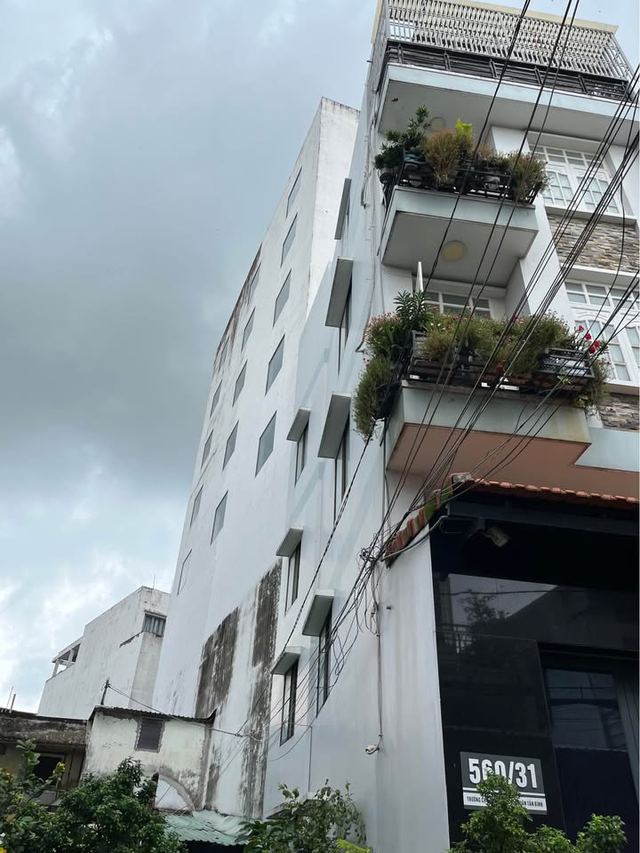 Khách sạn Hoàng Hoa Thám, Tân Bình, 187m² giá 120 tỷ - Đầu tư sinh lời cao!