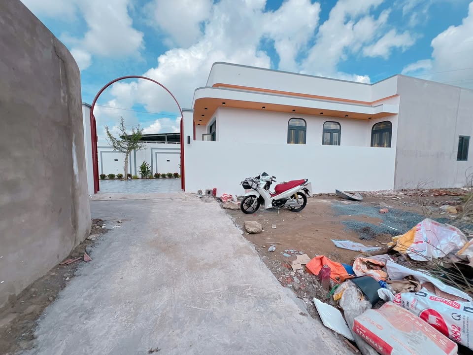 Đất nền xã Mỹ Lộc, Cần Giuộc, Long An 190m² giá 1.9 tỷ - Mặt tiền giao thông thuận lợi!