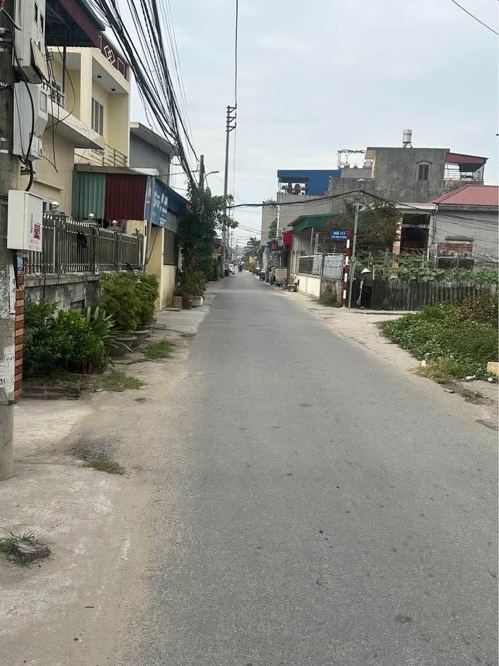 Đất mặt đường Phấn Dũng, Anh Dũng, Dương Kinh 106m² - Sổ đỏ chính chủ, giá chỉ 3.18 tỷ!