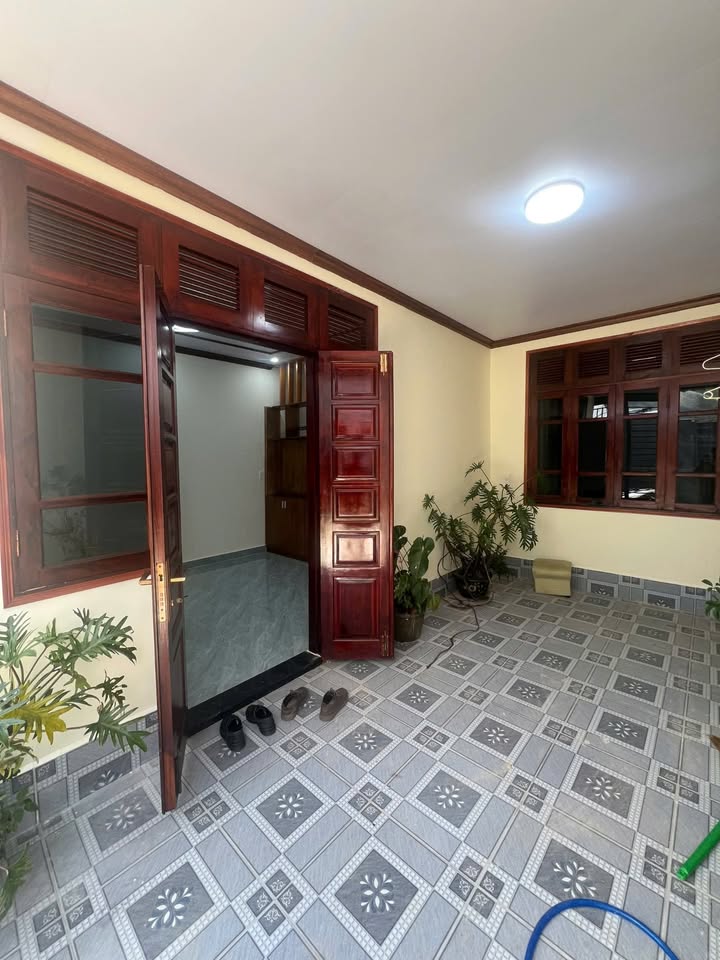 Nhà riêng Đà Lạt 70m² giá 1.95 tỷ - Gần Ngã 5 Đại Học, vị trí thuận lợi!