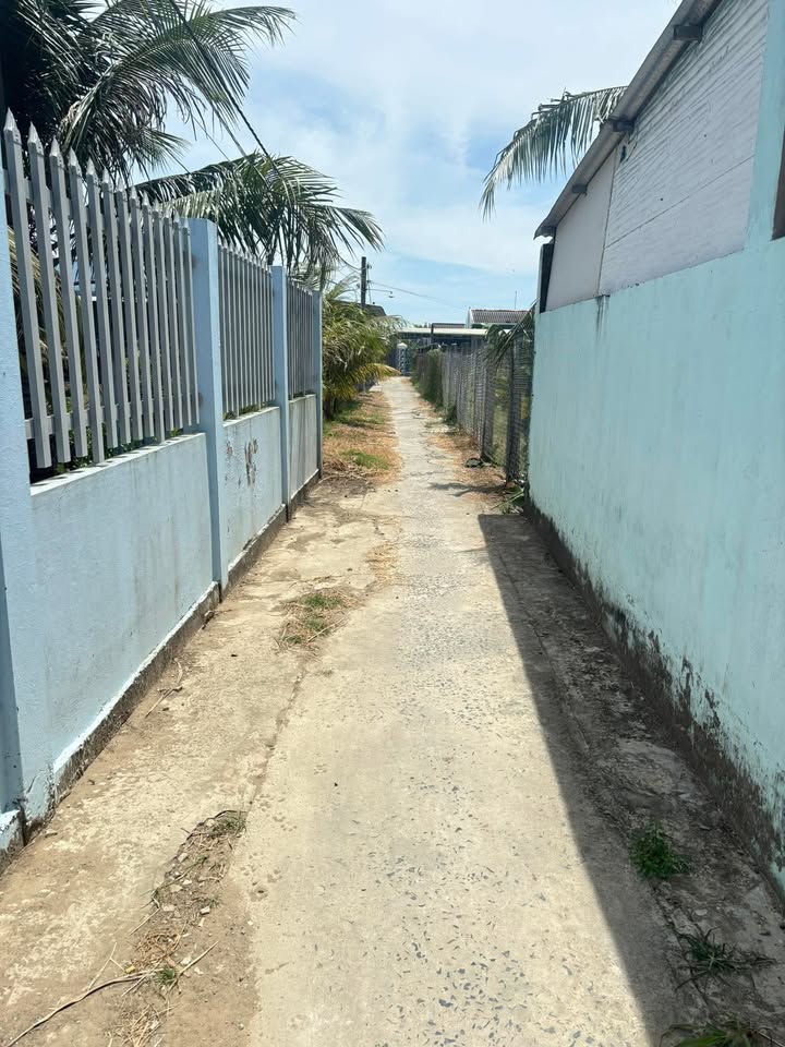 Lô đất nền 700m² tại Vạn Thành, Gò Công - Giá 750 triệu, thương lượng!