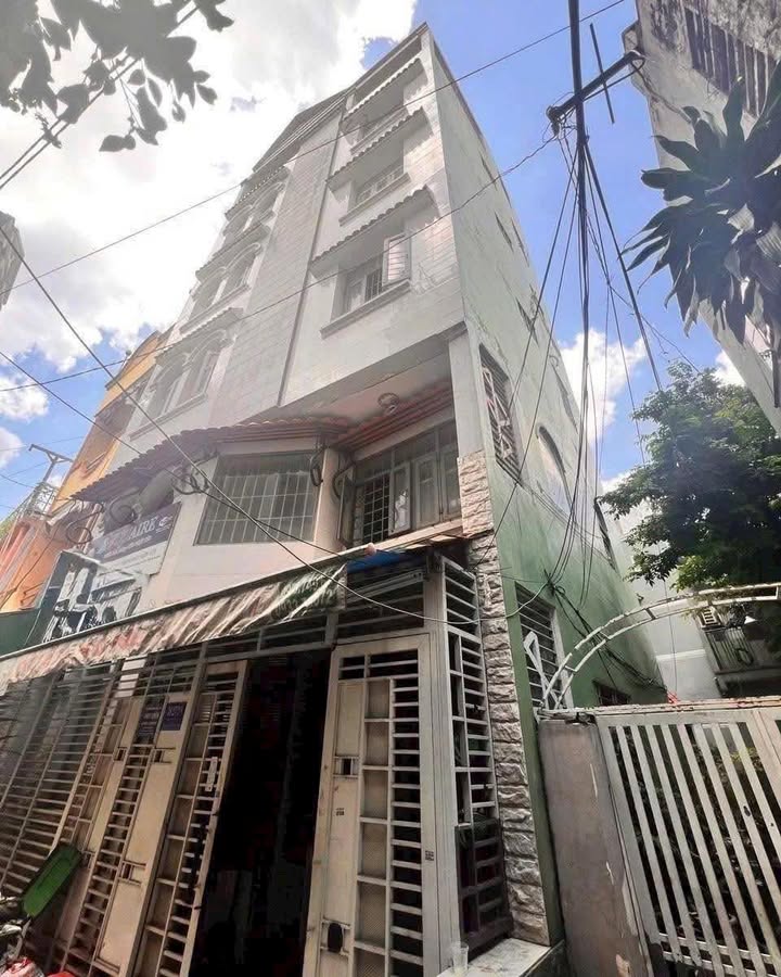 Căn hộ dịch vụ đường Nguyễn Văn Trỗi, 68m² giá 13.5 tỷ - Dòng tiền 100 triệu/tháng!