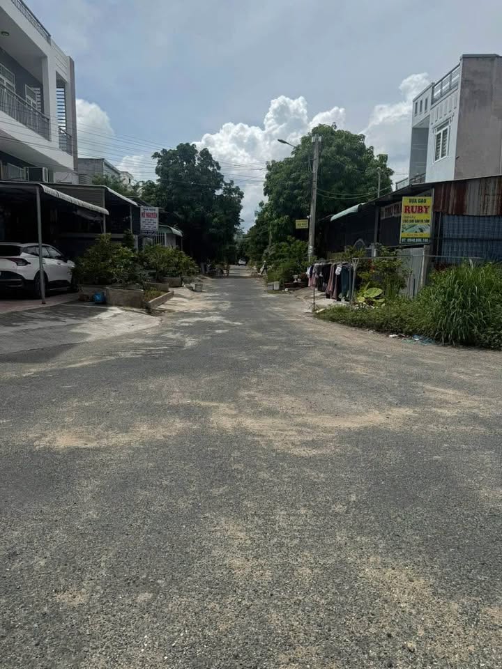 Đất nền Châu Đốc 100m² giá 1.35 tỷ - Đầu tư sinh lời ngay!