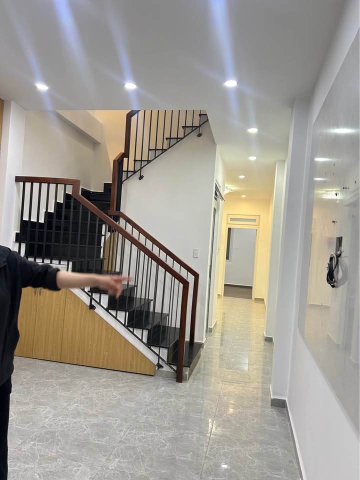 Nhà phố đường Phan Chu Trinh, Đà Lạt 57m² giá 5.5 tỷ - Sổ riêng chính chủ!