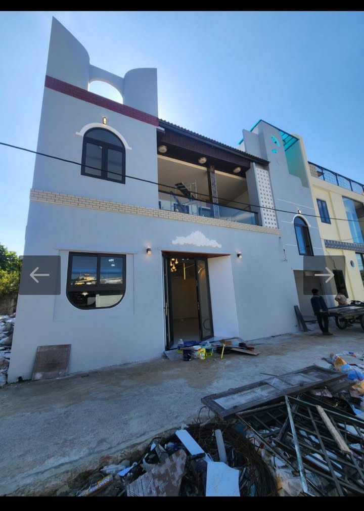 Nhà 3 tầng Tôn Đản, Đà Nẵng 80m² giá 3.95 tỷ - Kiệt ô tô vào tận nhà!