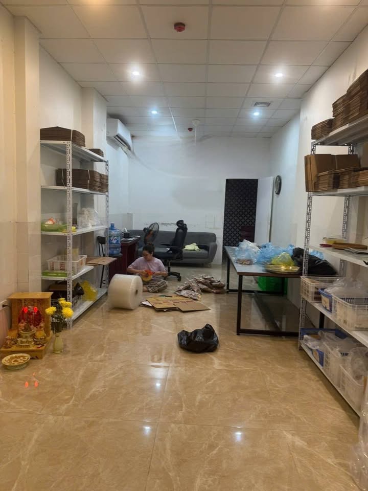 Cho thuê mặt bằng kinh doanh Nguyễn Khuyến 60m² giá 7 triệu - Vị trí đắc địa gần trường đại học!