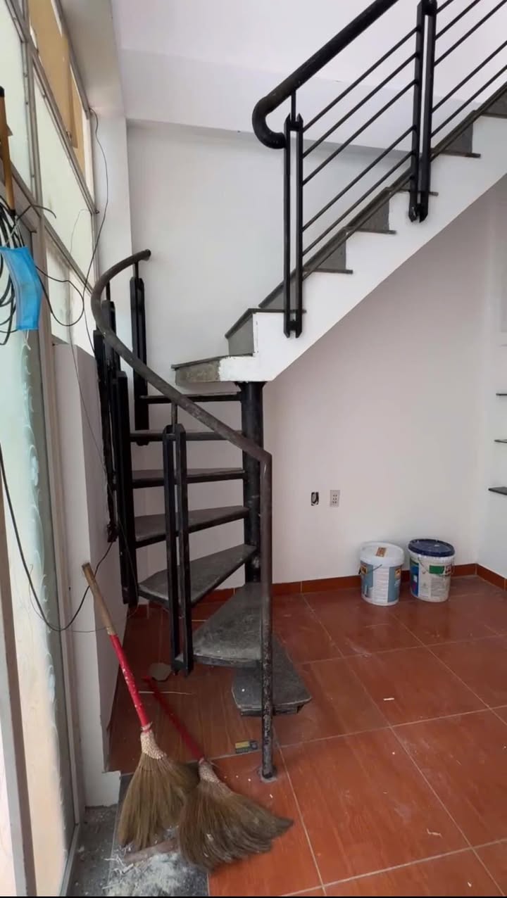 Nhà 2 tầng cho thuê tại Kiệt 149 Lê Đình Lý, 30m² - Giá chỉ 6 triệu/tháng!