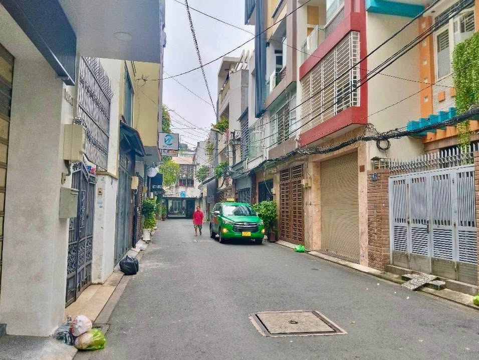 Nhà riêng Nguyễn Văn Đậu Bình Thạnh 120m² giá 8.6 tỷ - Sân vườn cực mát!